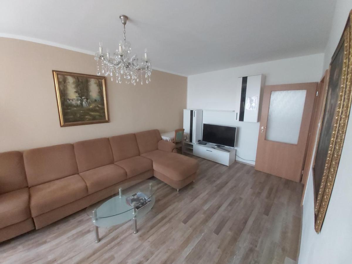 Apartment Alejni Теплице Екстериор снимка