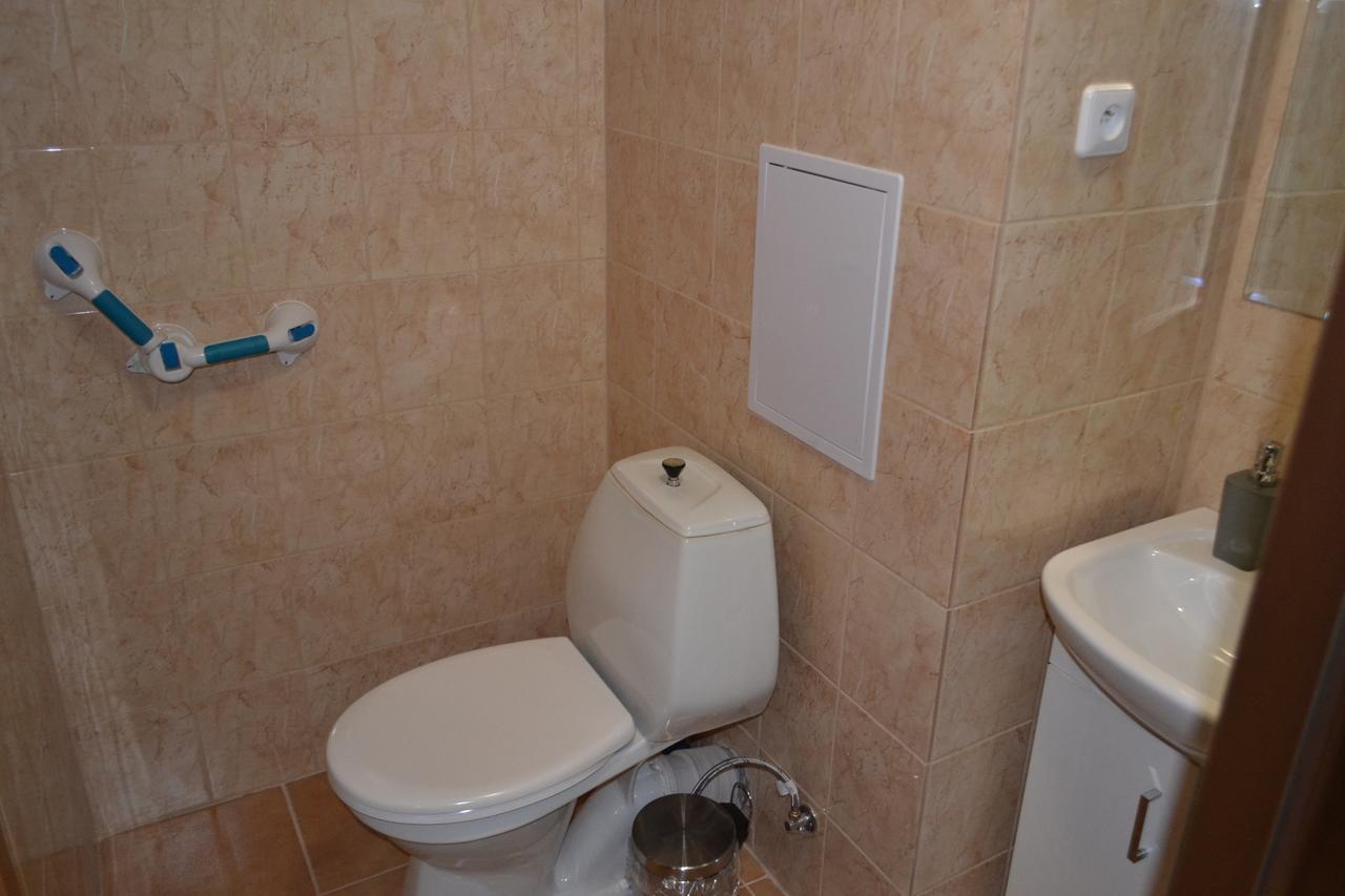 Apartment Alejni Теплице Екстериор снимка